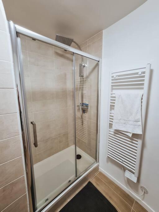 Center Rue Zola : Space And Comfort * Troyes